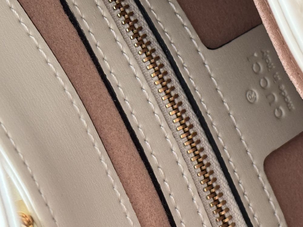 Продам сумку  Gucci Jackie