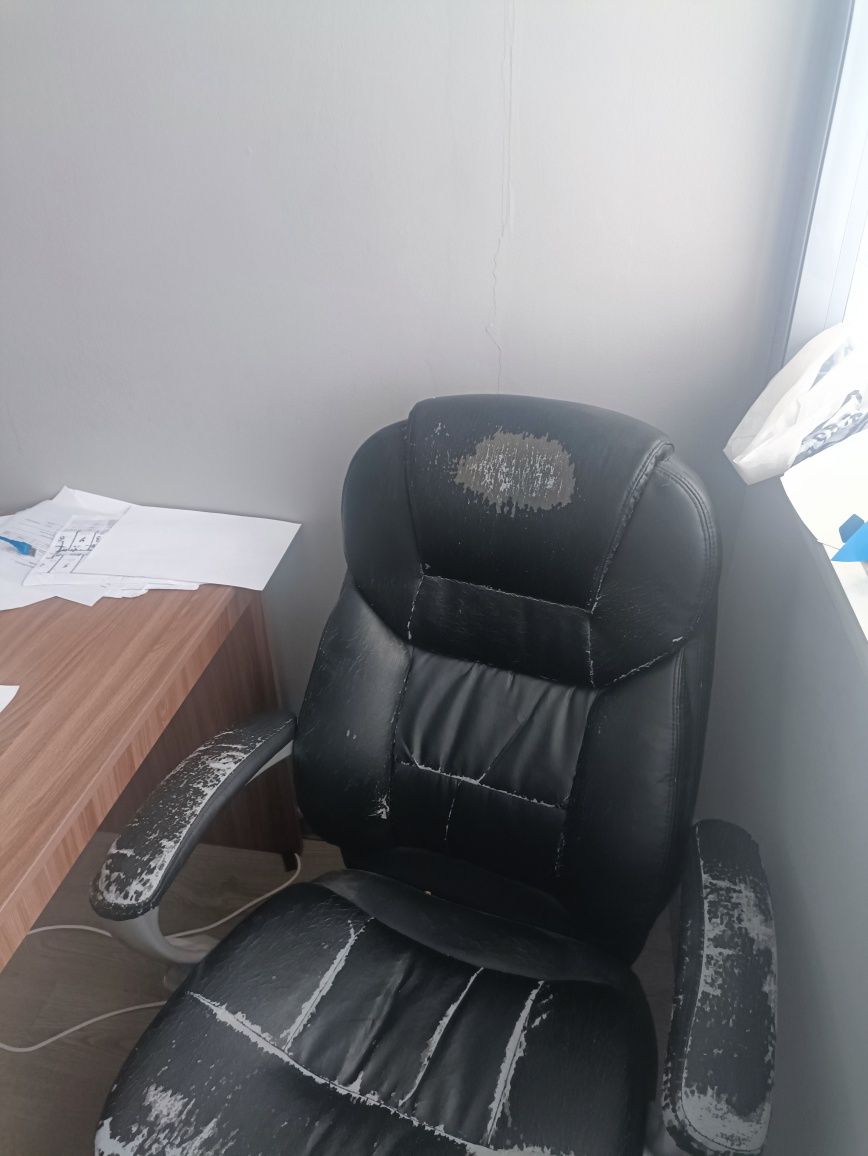 Продам Кресло б/у