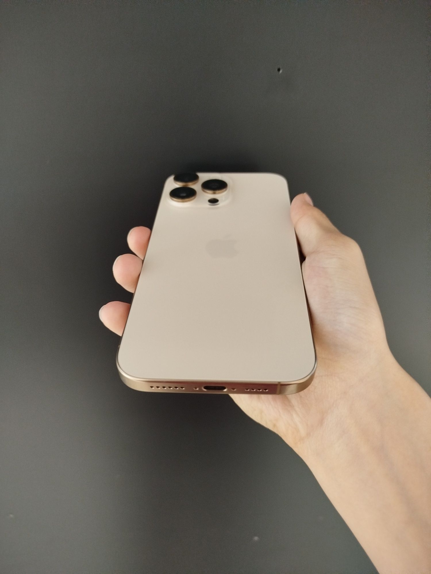 iPhone 16 pro max 256 gb айфон 16 про макс 256 гб