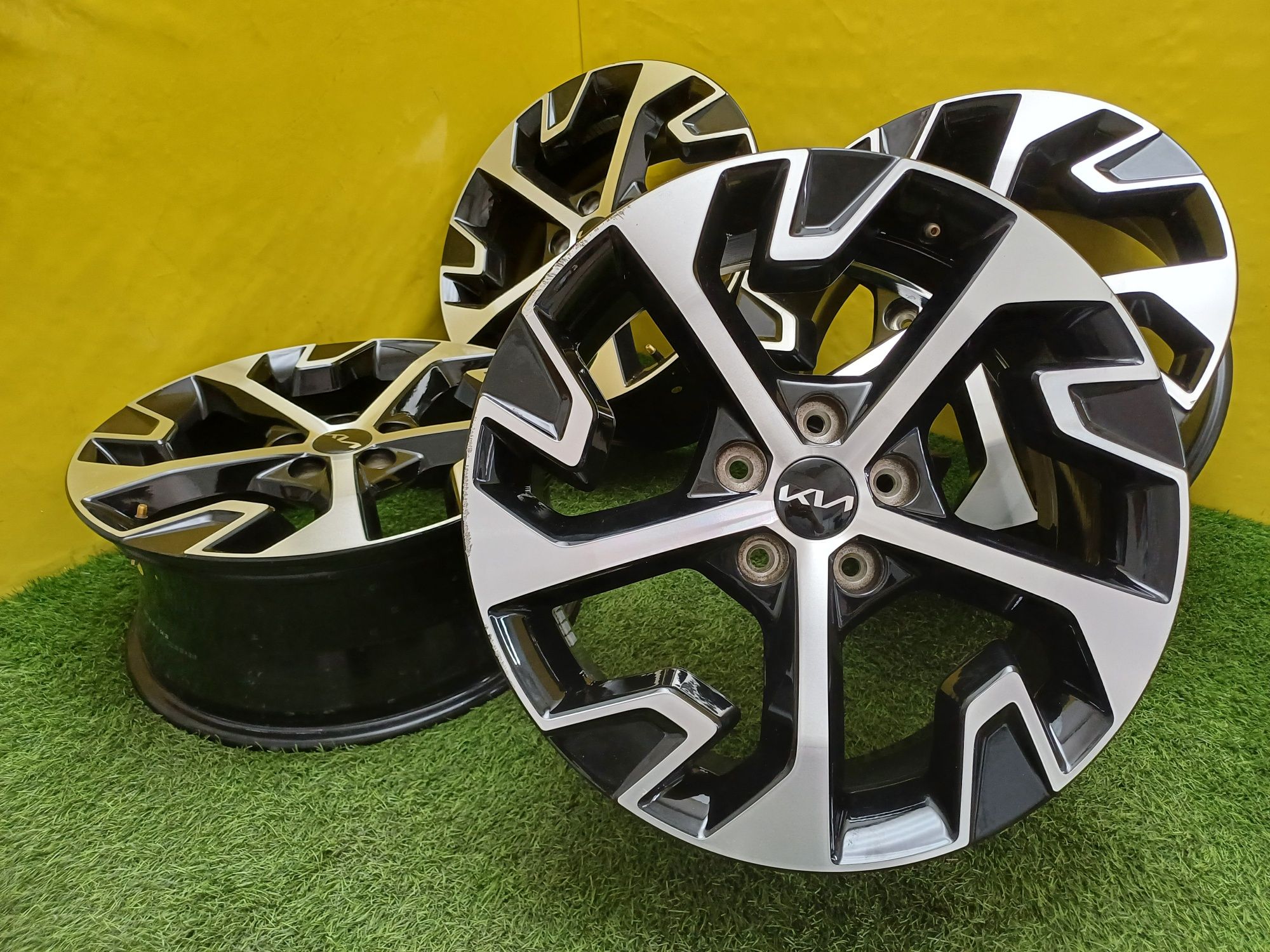 Диски R18 5×114.3 на Kia и другие.