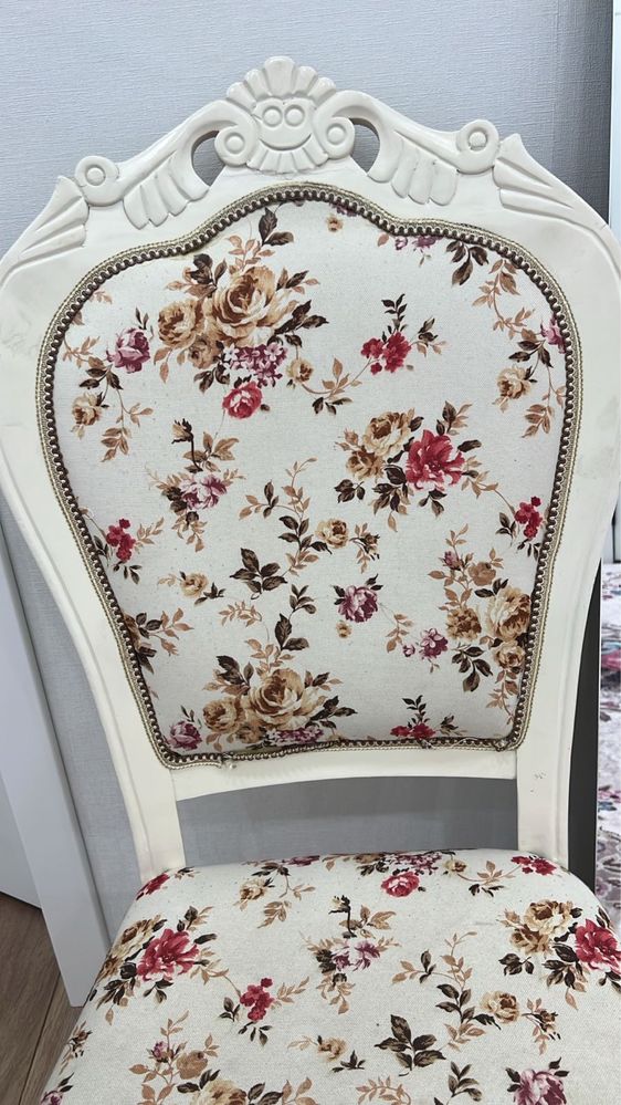 Продаю стулья отличное