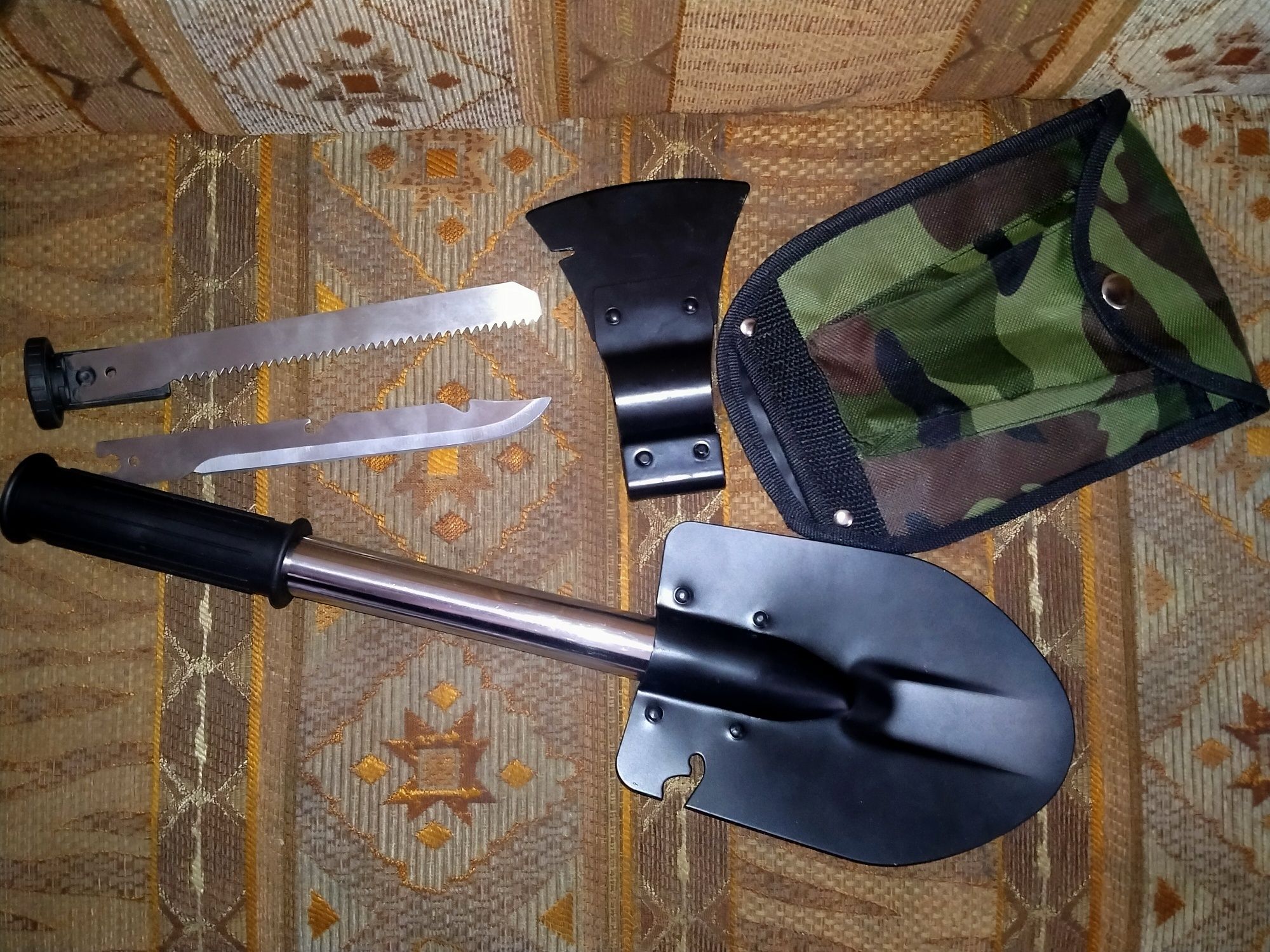 Набор для мужчин лопата, топор, пила, нож в одном