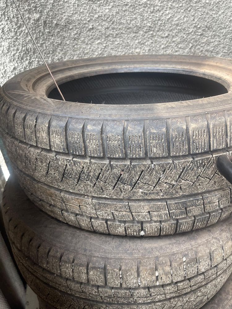 Зимний шины 245/50 r18