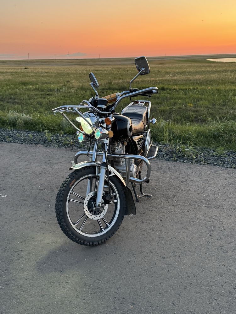 Продам мотоцикл LTM 200 B13 в хорошем состояний