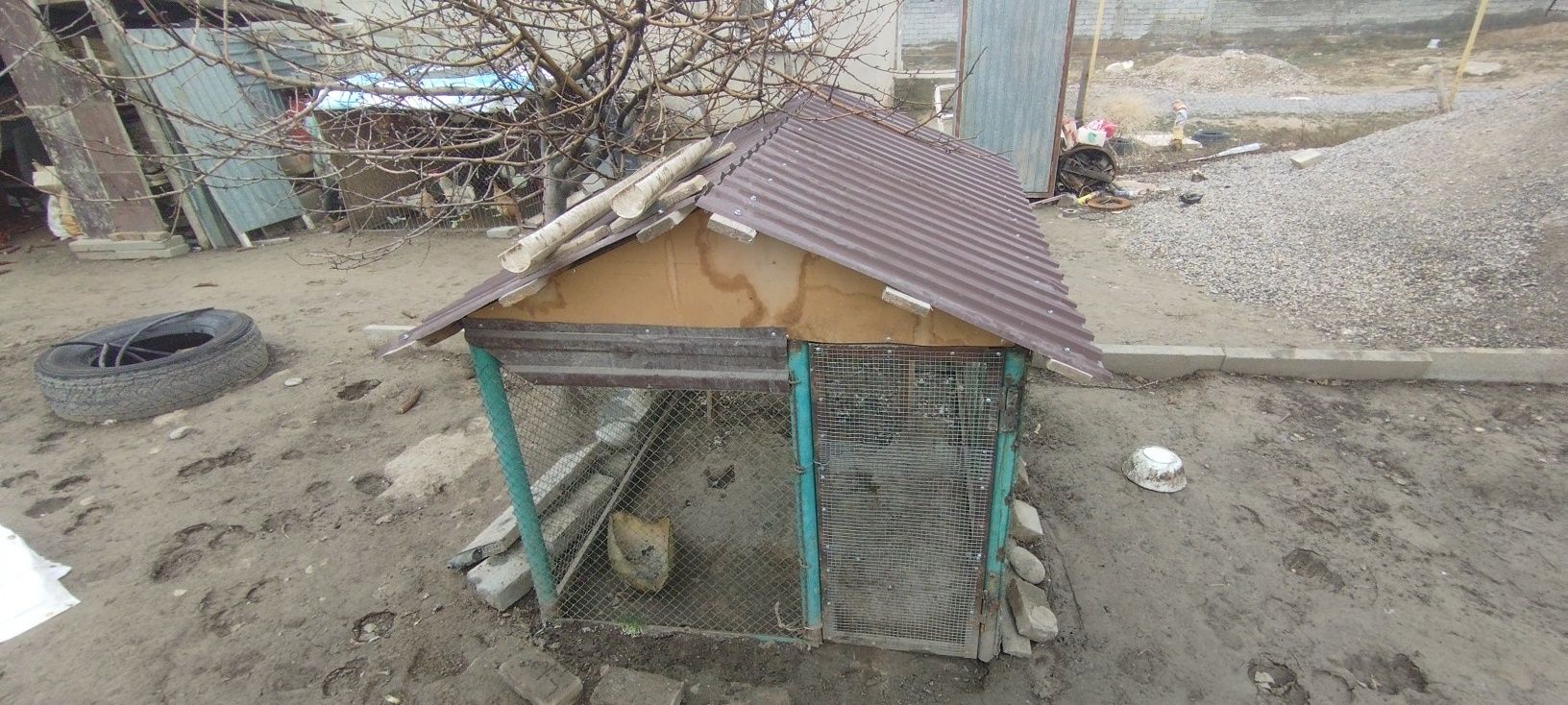 Тауық қора сатылады