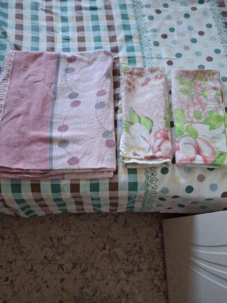 Продам постельное бельё б/у