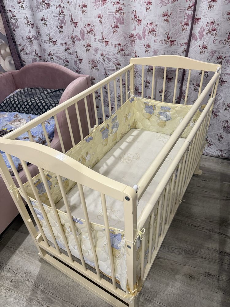 Продам детскую кровать