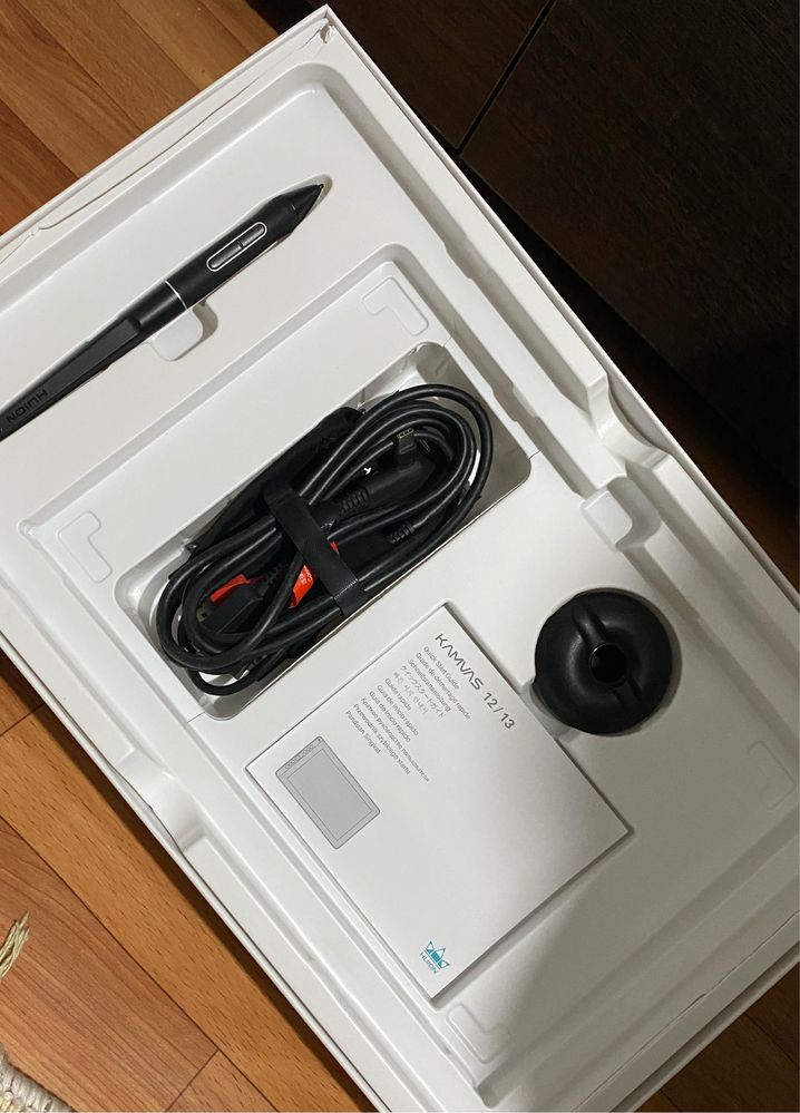 Продам графический планшет HUION kamvas 13