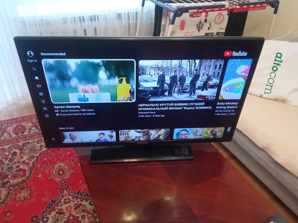 Смарт телевизор Samsung 81 см WiFi YouTube