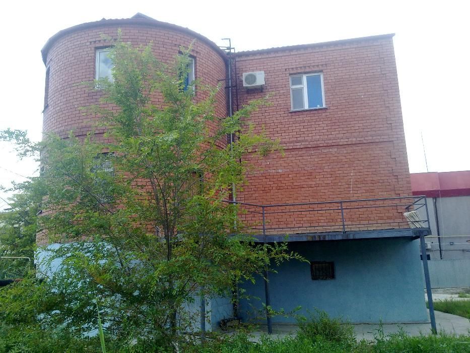 Продается дом в центре города