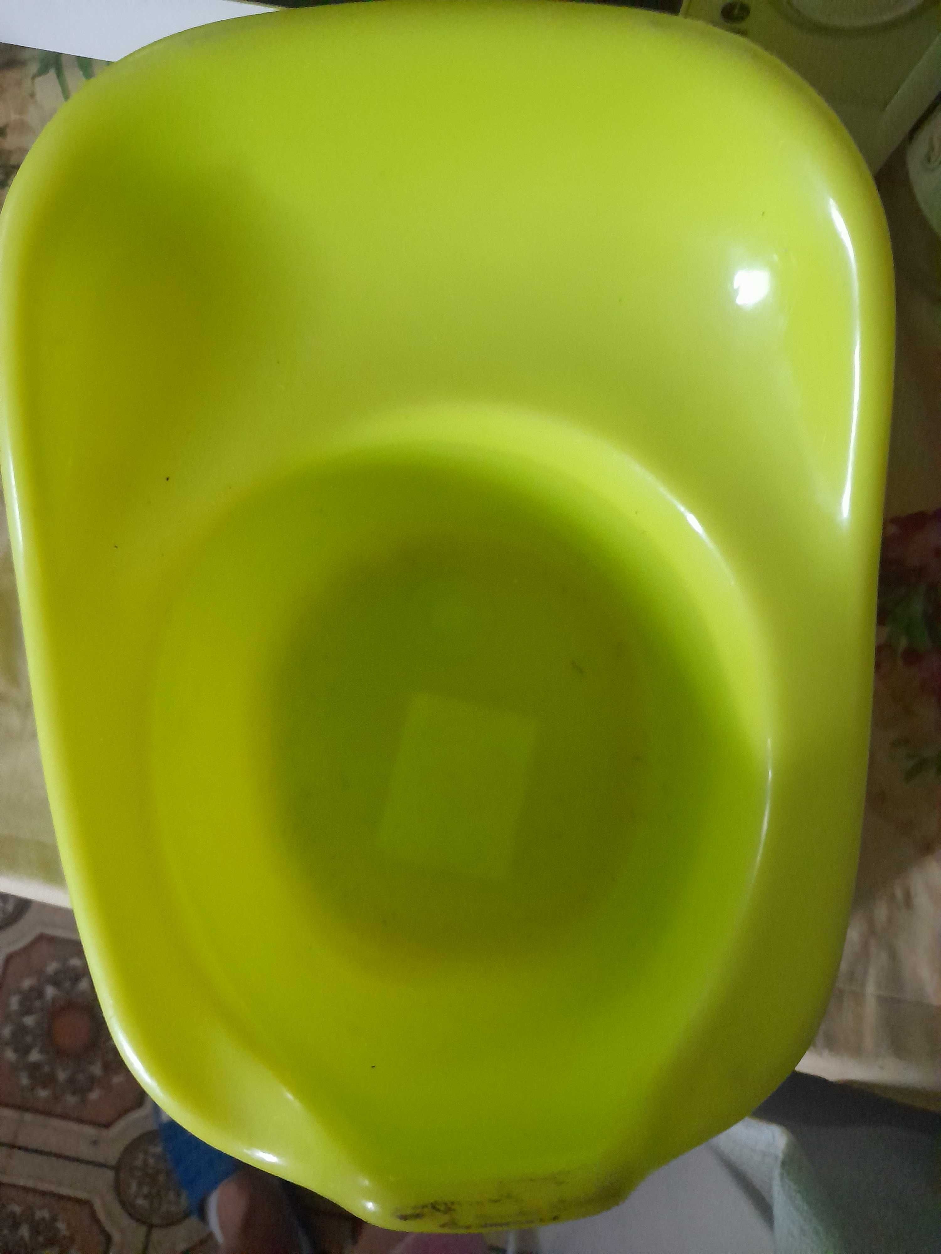 Продам горшки детские