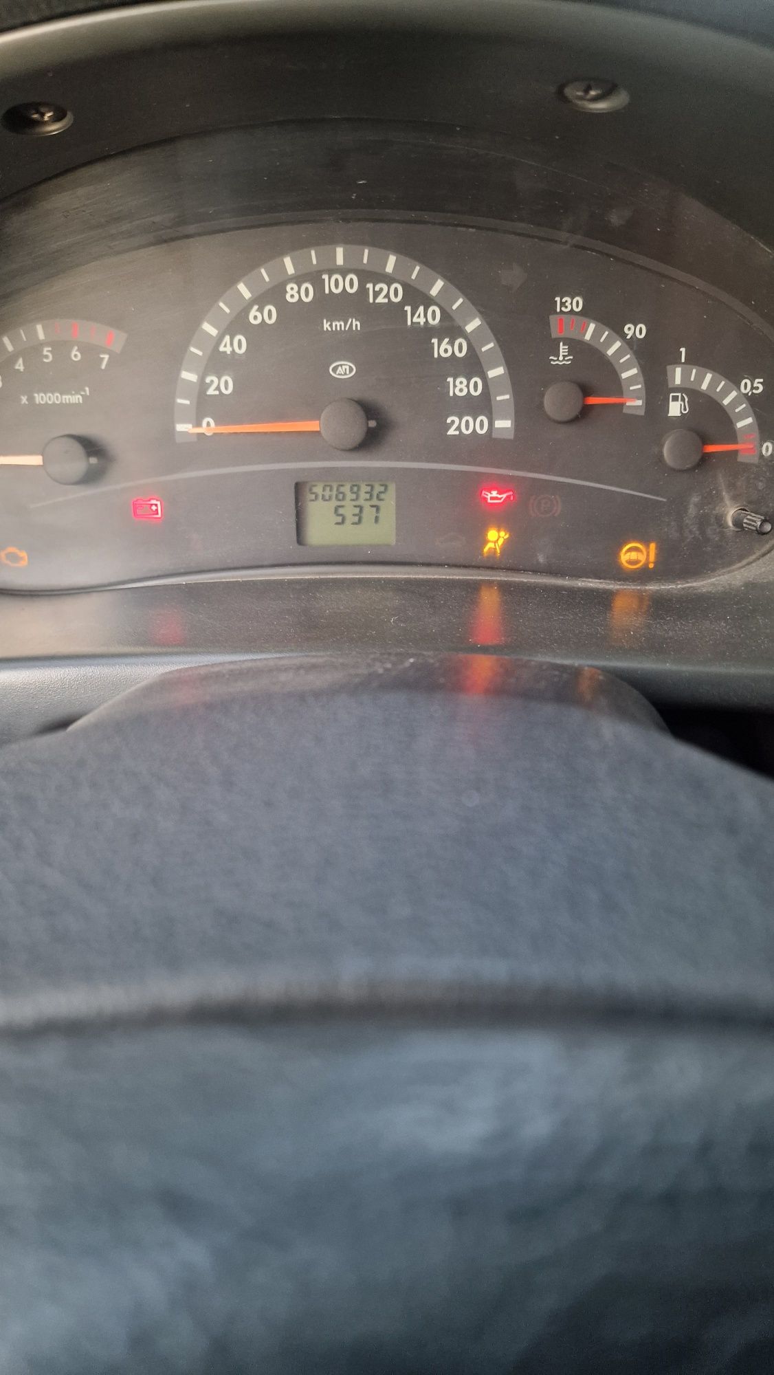 Продам приора 1 торг