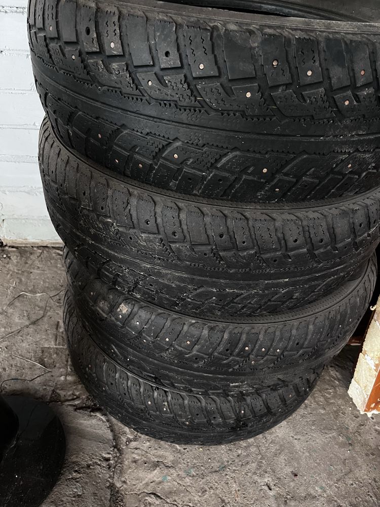 Продам колеса Kumho