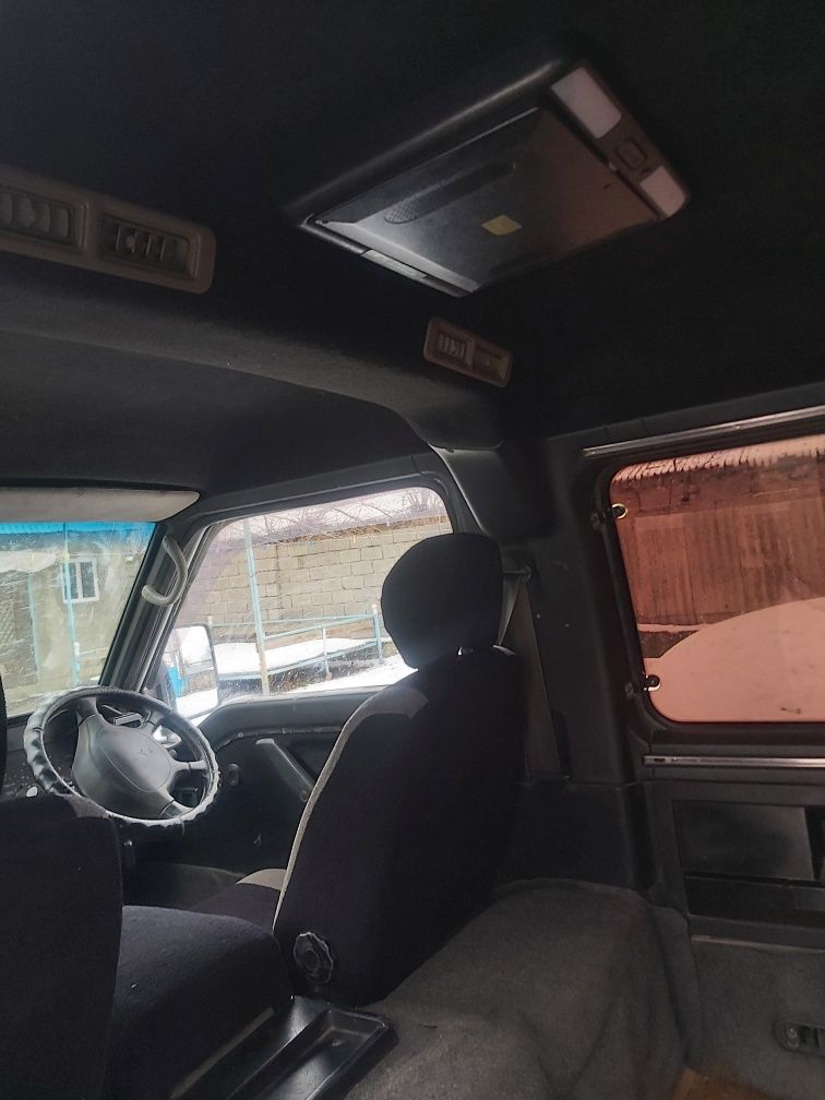 Mitsubishi delica