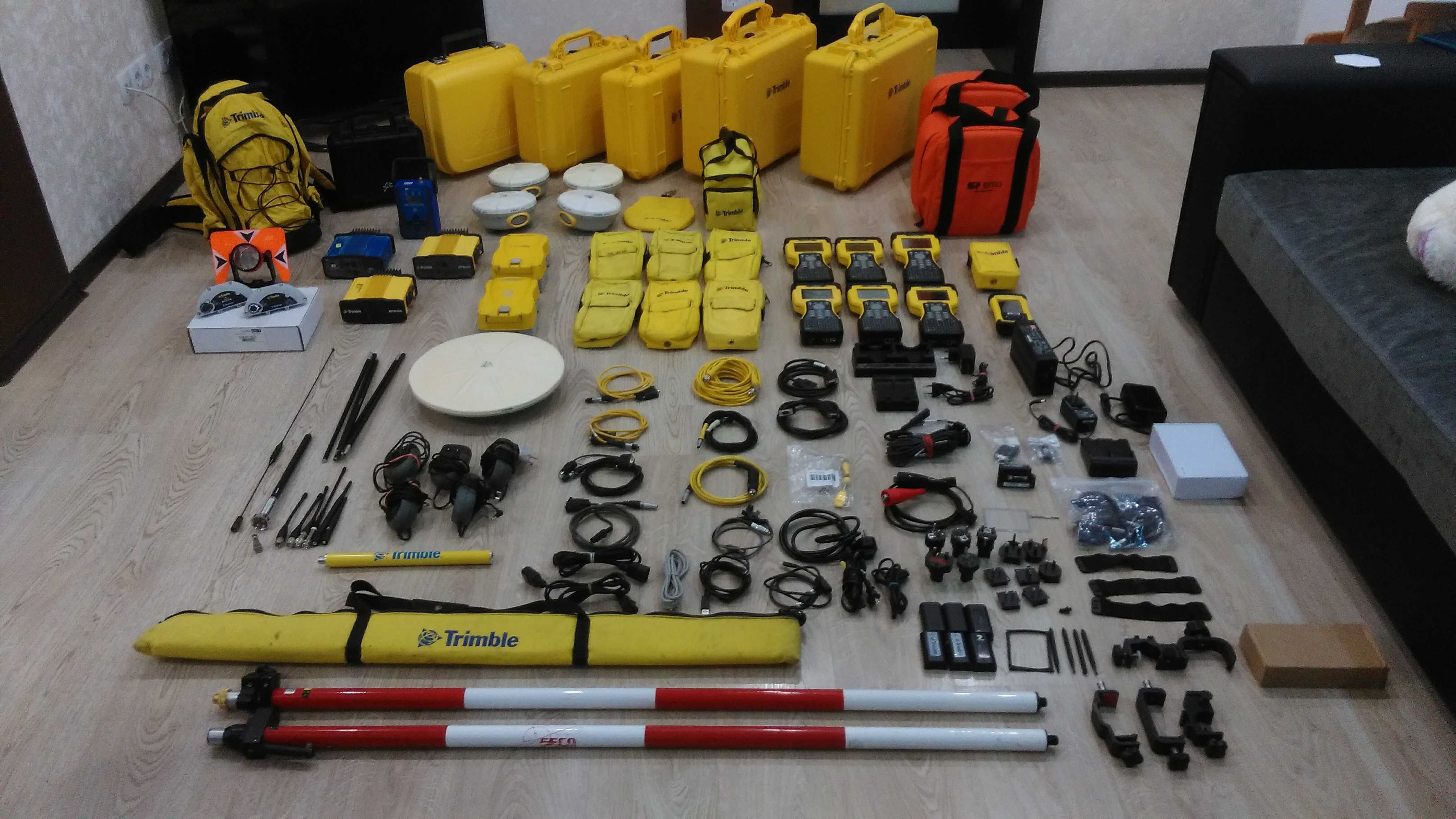 Продам антену с кабелем Trimble