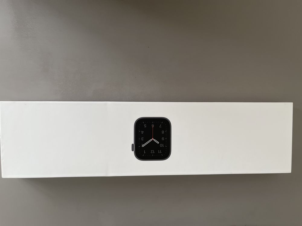 Apple watch SE 44mm, цвет space gray