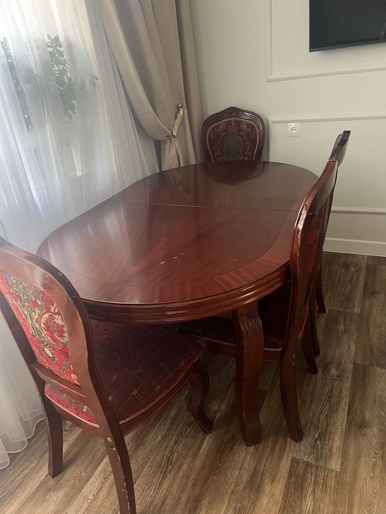 Продам стол со стульями