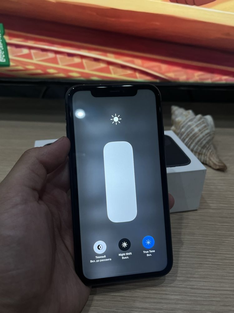 iPhone 11, 64гб, в отличном состоянии