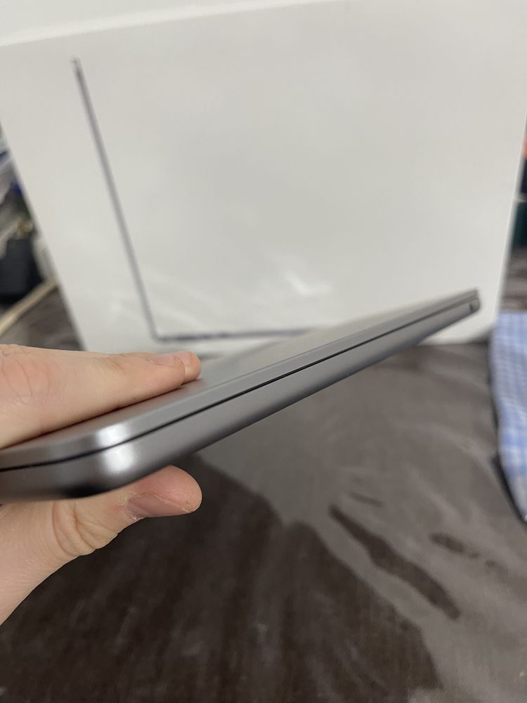 Ноутбок MacBook Air14