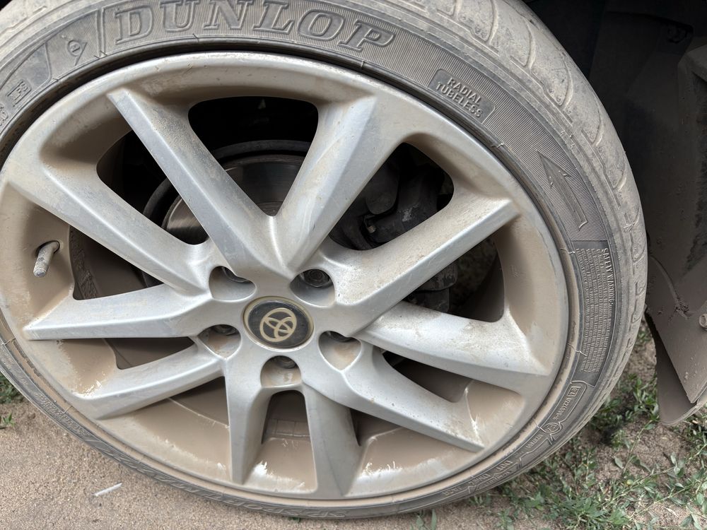 Шины с дисками Dunlop camry 70