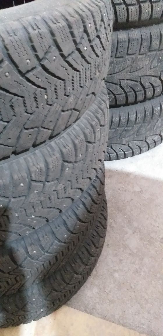 Зимние шины шипованые 185/70 R14