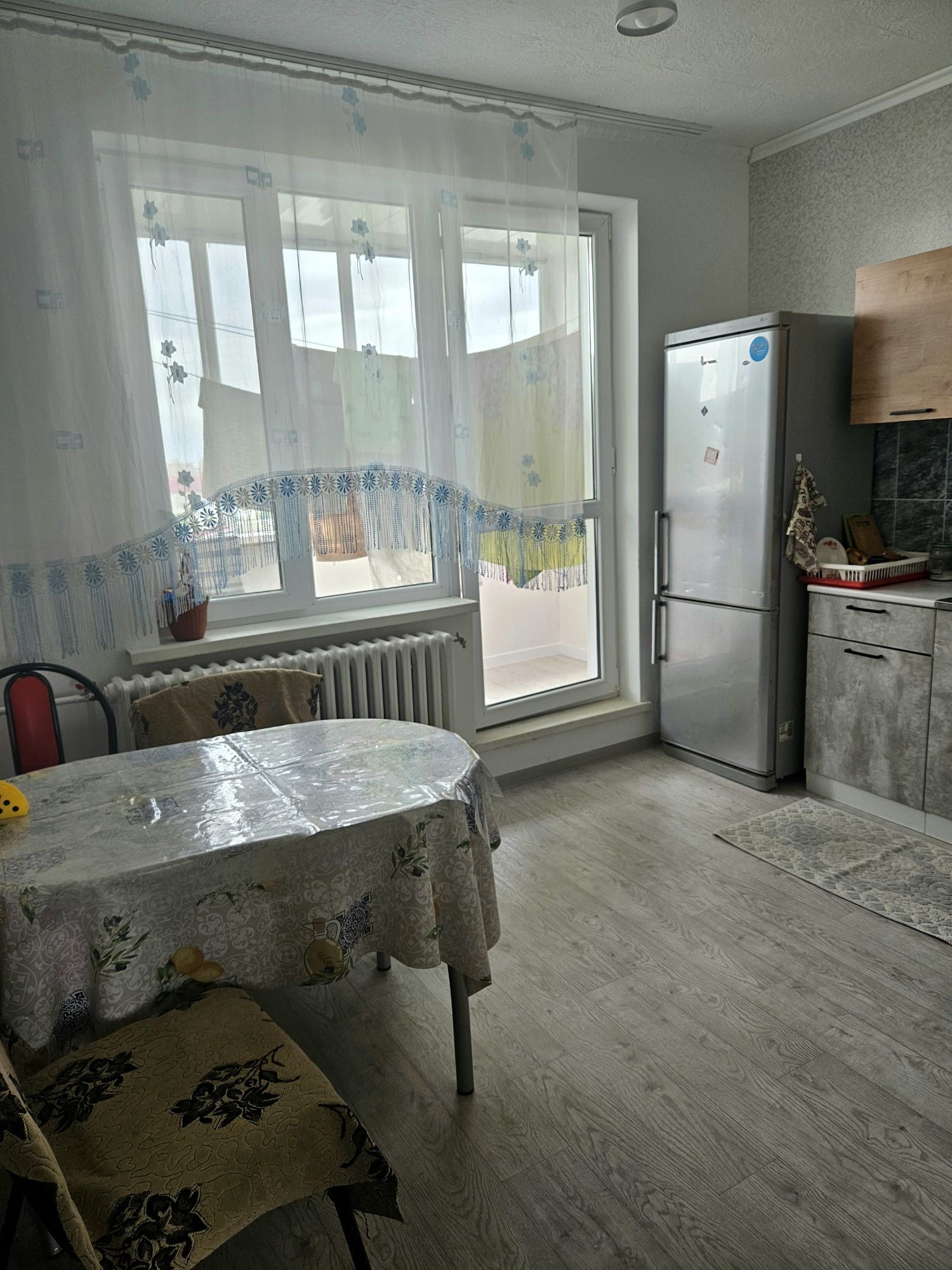 Сдам  2 х комнатную  квартиру посуточная и по часам