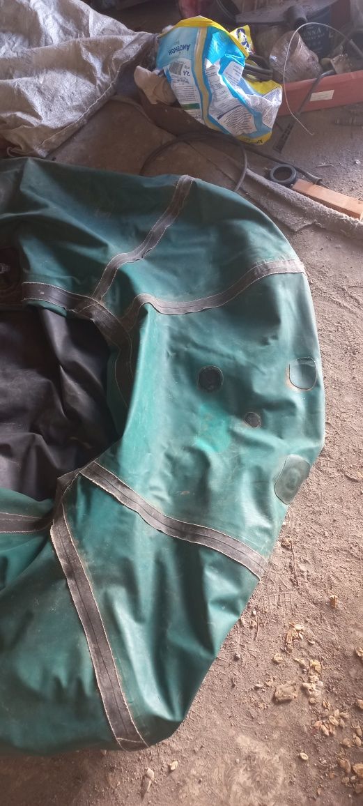 Продам б/у резиновую  надувную лодку