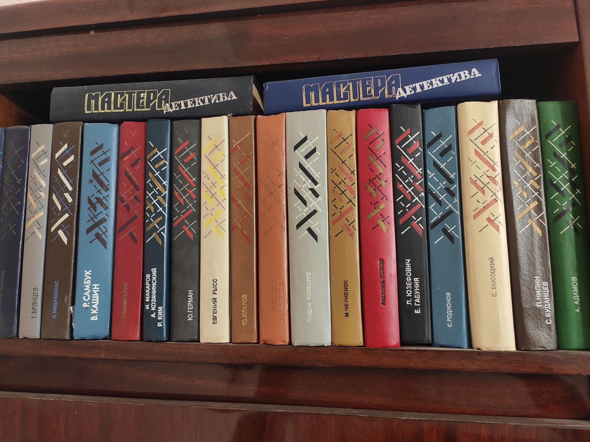 Книги, сборник сочинений Дюма 12 томов и др.