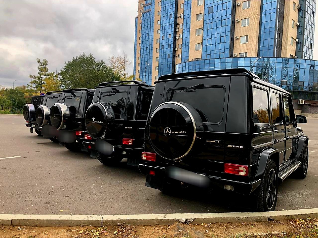 Лимузин,аренда авто,прокат,гелик,мерс,свадьба,кортеж,той,катание,гулян