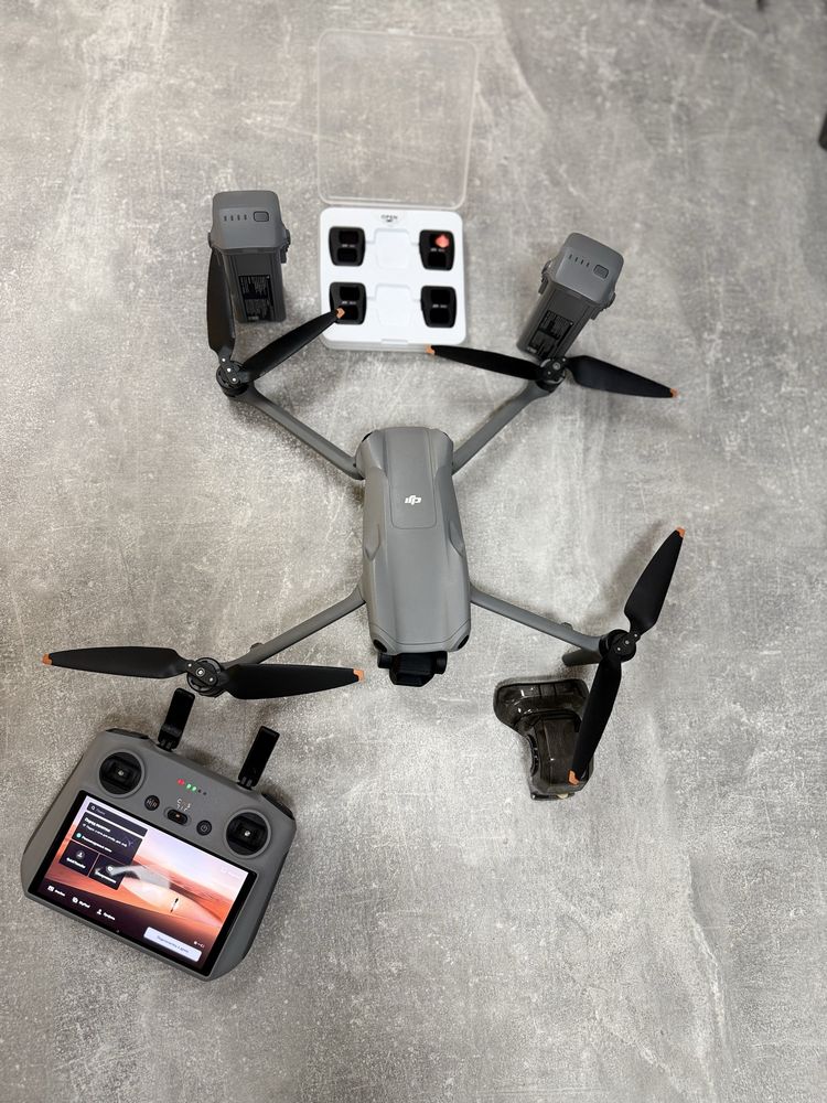 Дрон Dji Air 3 в продаже