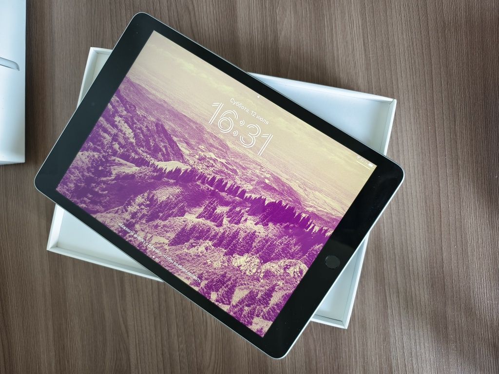 iPad 9 Gen (10.2", 64GB)