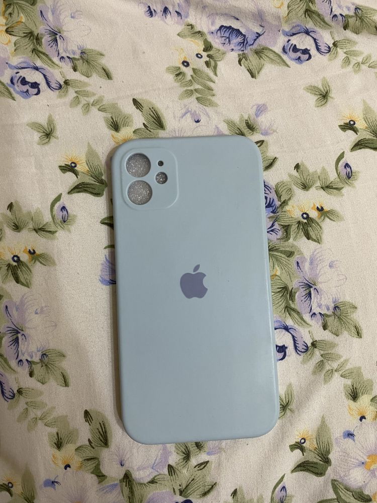 Чехлы на iphone 11