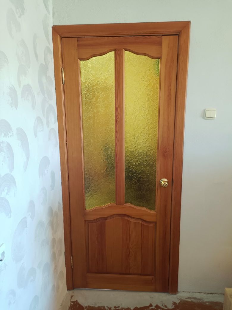Продам межкомнатную дверь