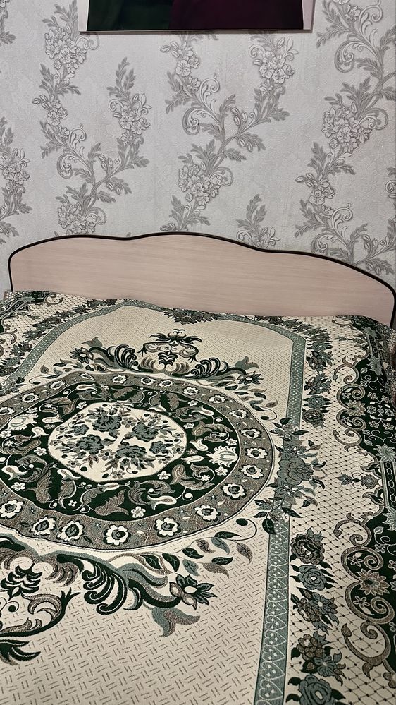 Спальный гарнитур, кровать