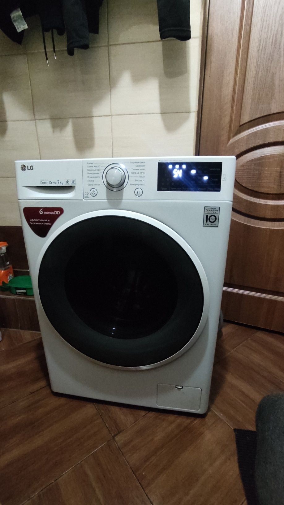 Стиральная машина LG 7 KG в идеальном состоянии льном состоянии