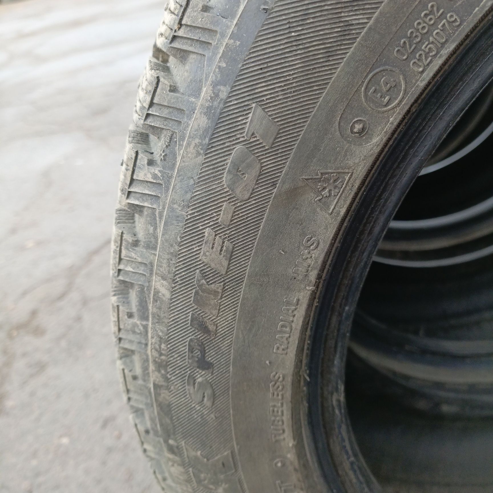 Шины  зимние R16