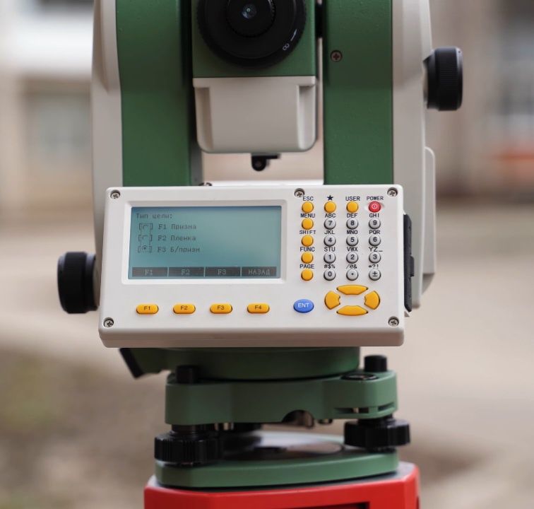 Продам тахеометр leica-FOIF RTS332 2"r1000m USB меню от leicaTS06 новы