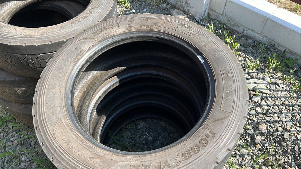 Шины 295/55/22.5