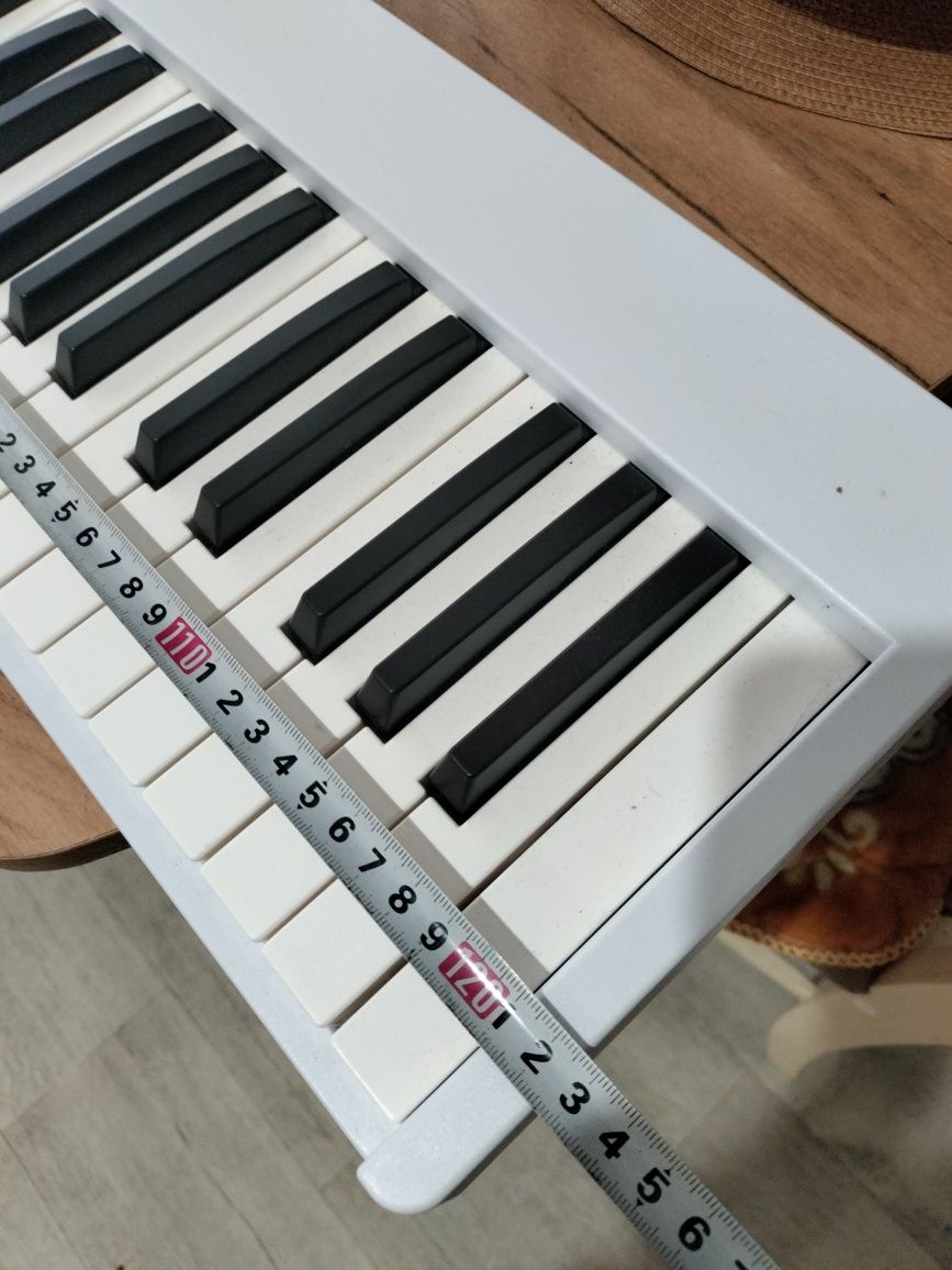 Продам цифровое пианино Konix PJ88C