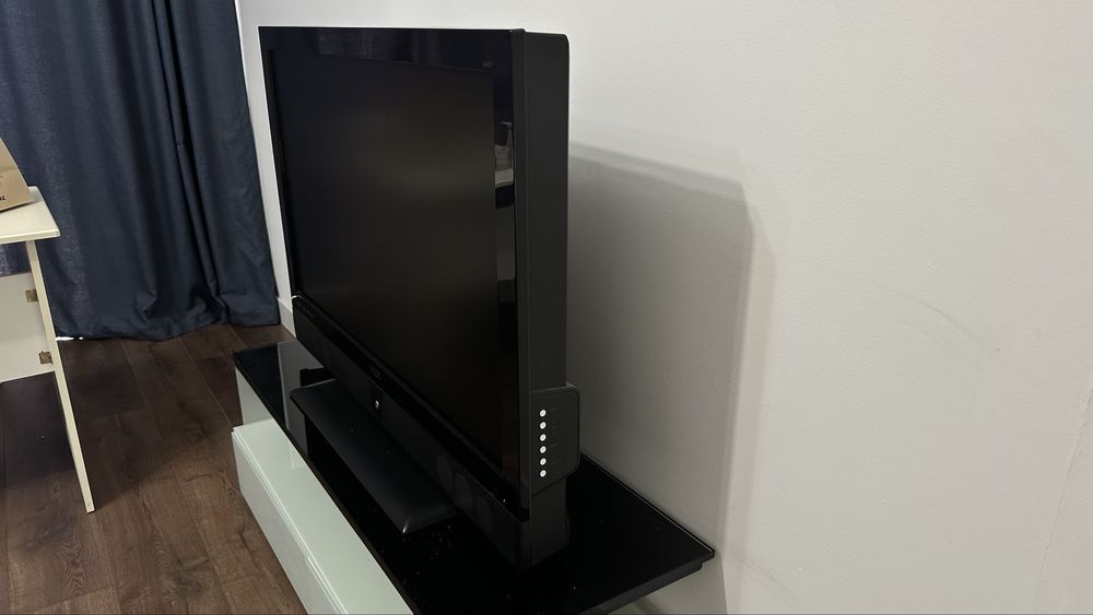 Телевизор Benq 42 диагональ