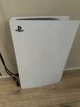 Продам PS5 в отличном состояние