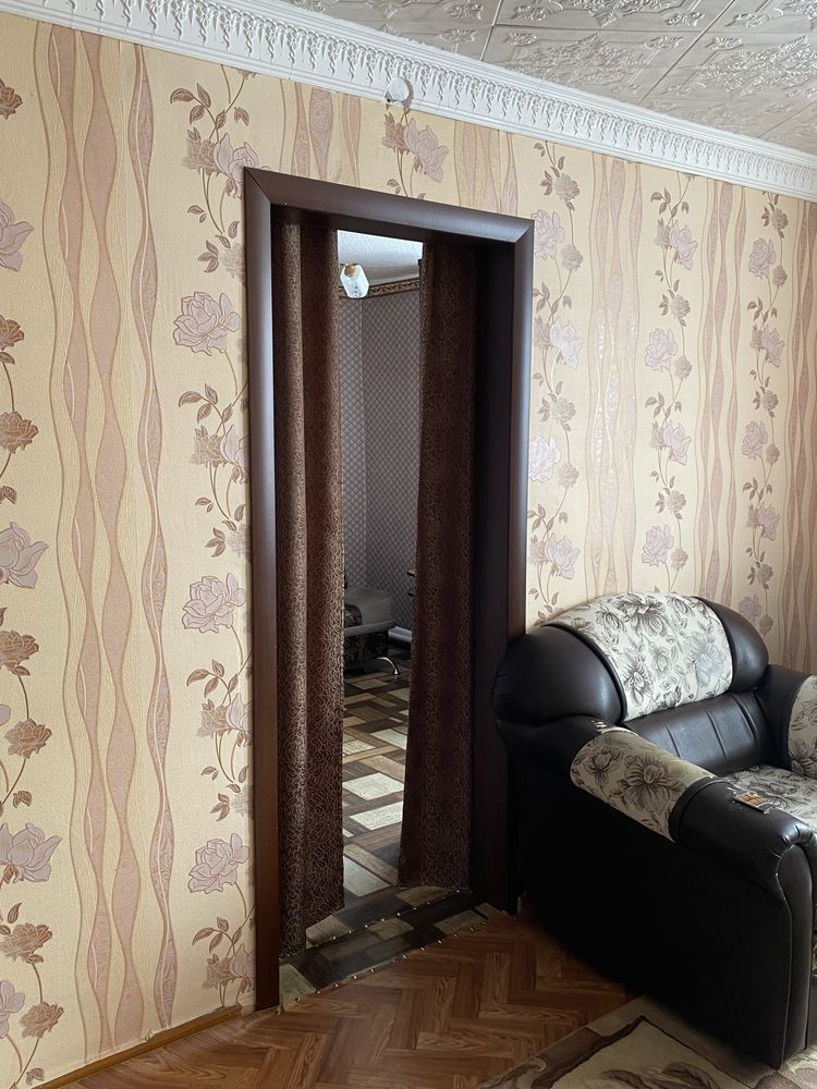 Продам двухкомнатную квартиру в центре