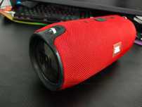 Портативная колонка JBL