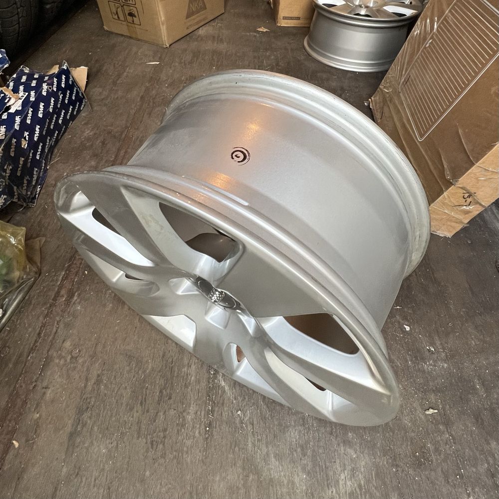 Оригинальные диски Audi A8 D4/4H, 8Jx18