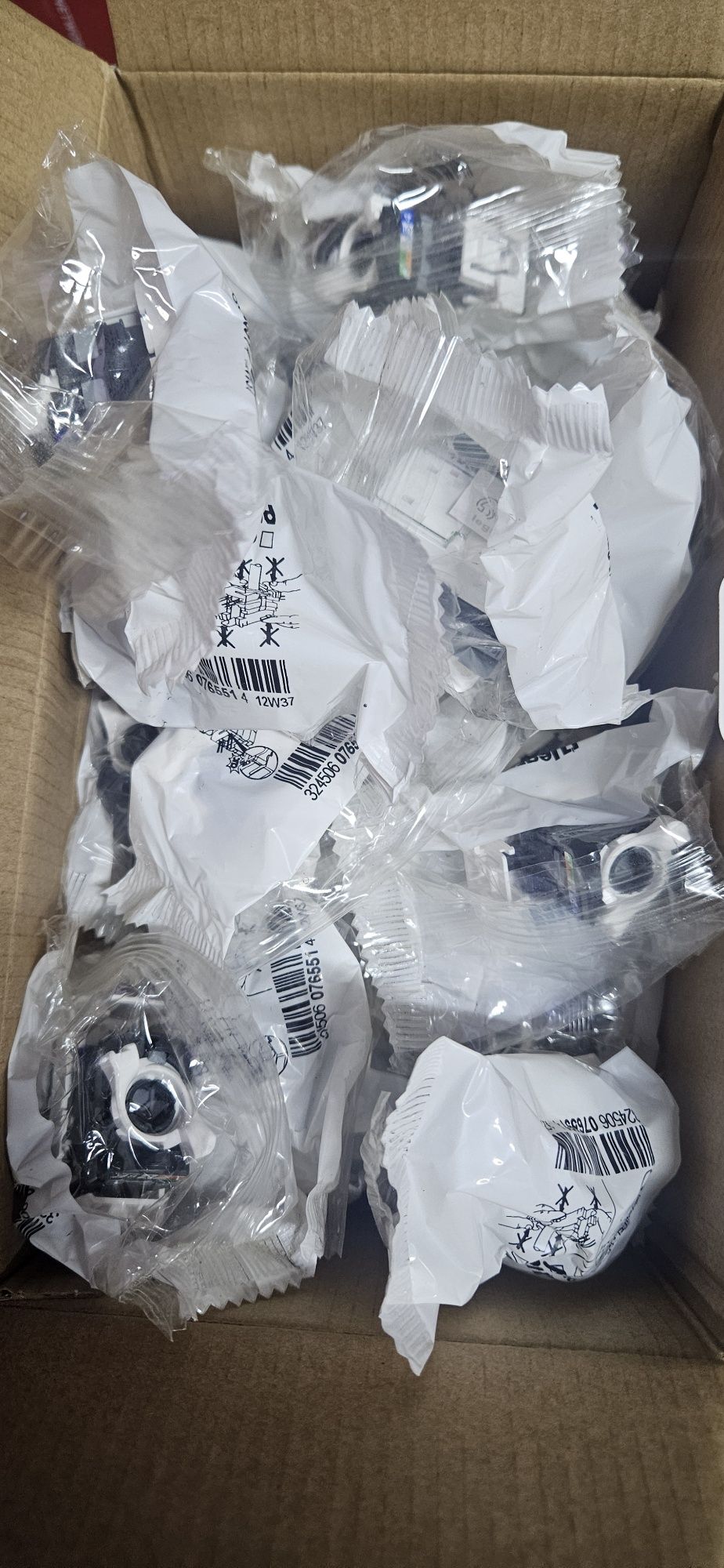 Legrand Легранд  076551 MOSAIC RJ45 UTP кат5е 1мод бел