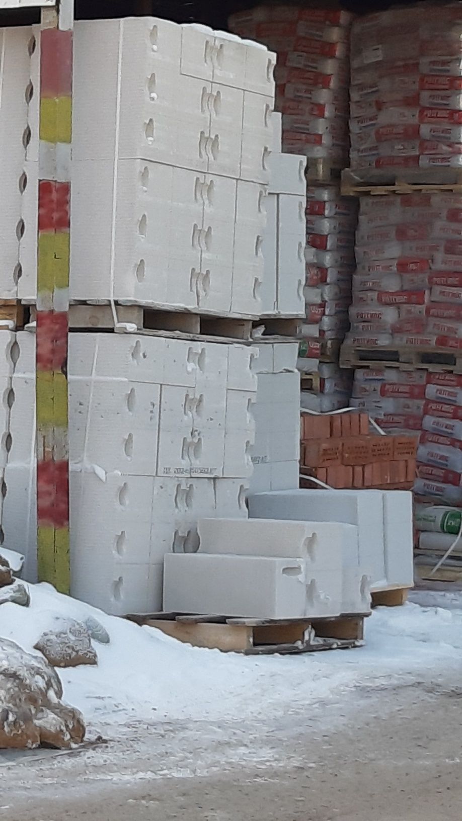 Песок в мешках,Крупный для стяжки, Мелький,Отсев отцеп  Цемент в мешка
