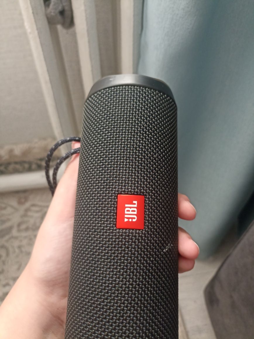Продаю колонку JBL