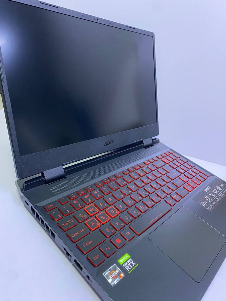 Ноутбук acer nitro / СТ18716