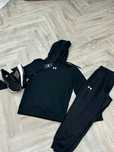Under Armour брюки оригинал М размер новый