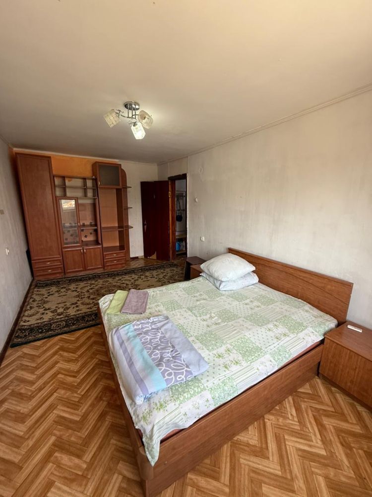 Продам квартиру 1 комнатную в р-не Универсам всё в шаговом доступе